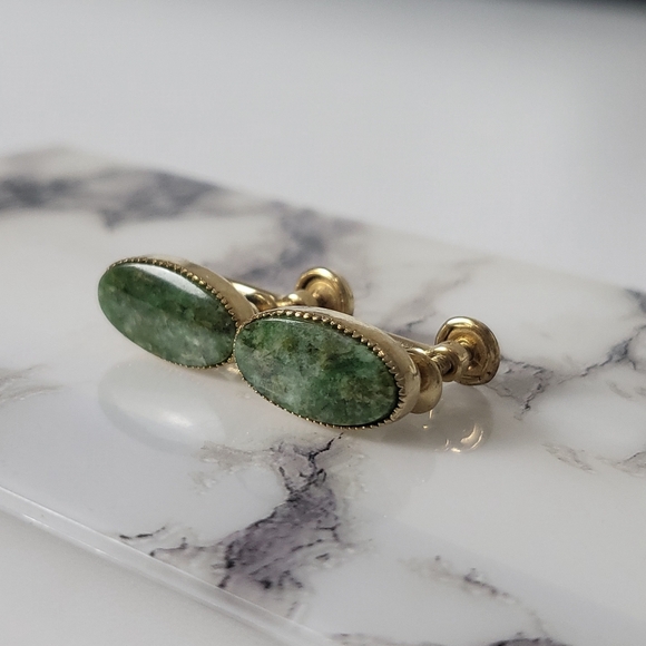 Vintage Curtis dce 14K Gold Filled Green Jade Screwback Earrings - Picture 3 of 14